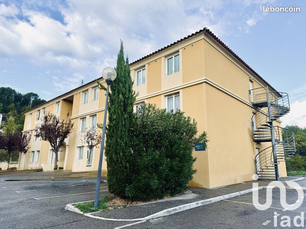 Studio 1 pièce 19 m²