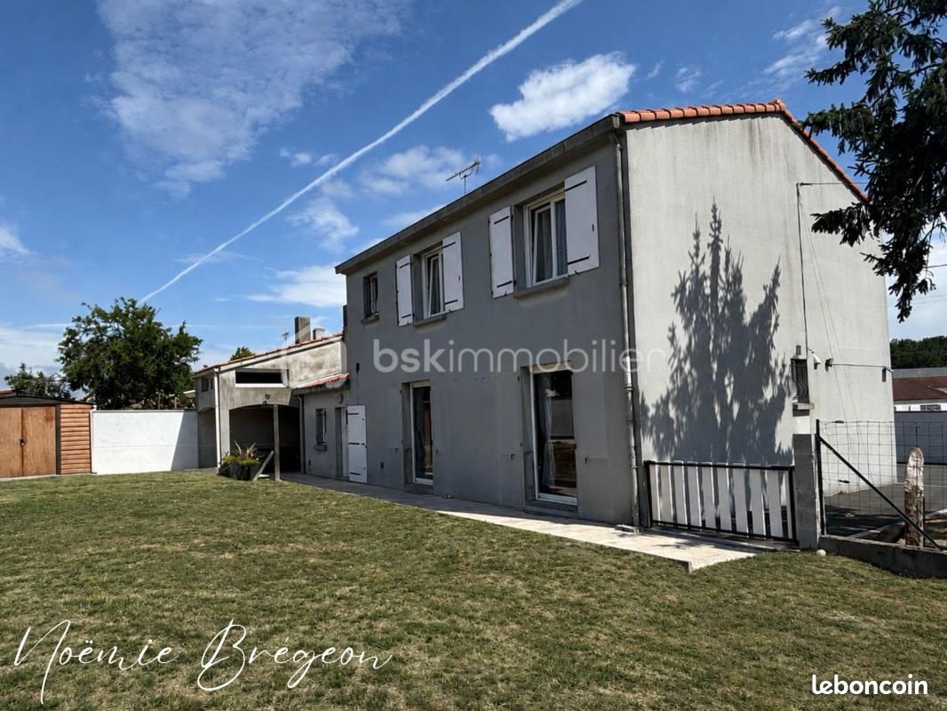 Maison 7 pièces 126 m² · à Treize-Septiers · 126 m² · 249 900 €