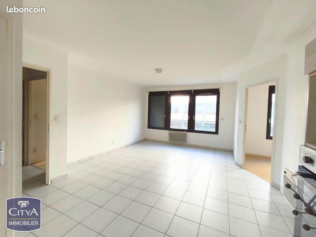 Appartement 2 pièces 52 m² · à Saint-Étienne · 52 m² · 75 000 €