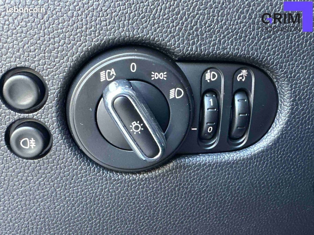 MINI Hatch 3 Portes Cooper 136 ch DKG7 Edition Premium Plus (image 23)