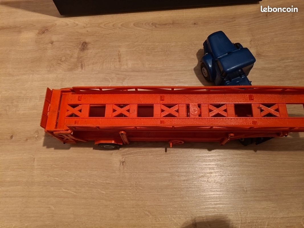 BERLIET TRACTEUR TBO 15 ORANGE ET REMORQUE PORTE VOITURE Rouge Norev