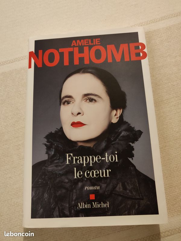 Amélie Nothomb (image 1)