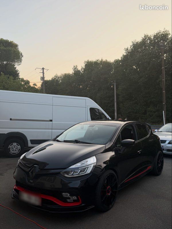 Clio 4rs trophy phase 2 (image 2)