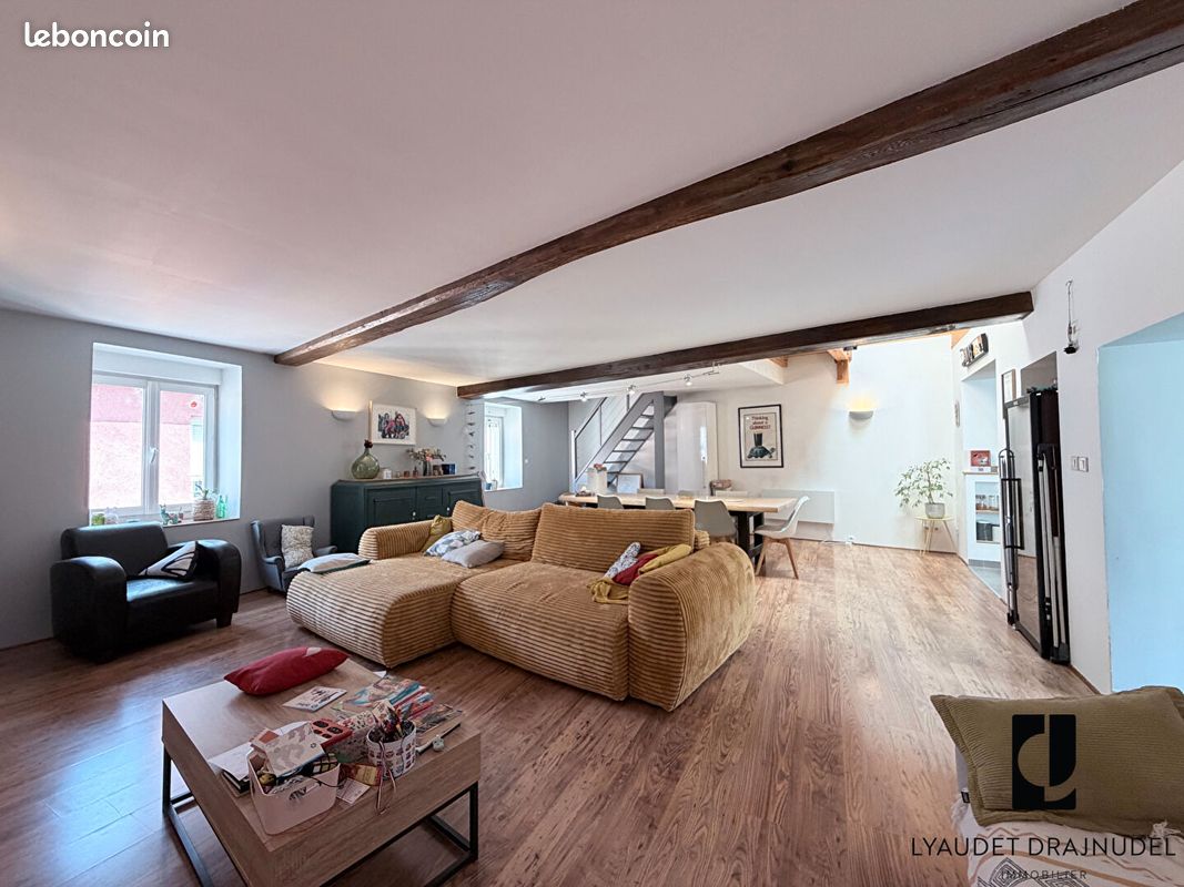 Maison 8 pièces 180 m² · à Roanne · 180 m² · 319 000 €