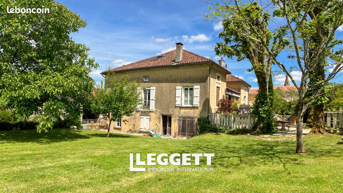 Maison 10 pièces 300 m² · à Sos · 300 m² · 395 000 €