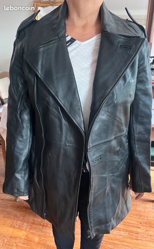 Veste en cuir des motards de la gendarmerie Vêtements