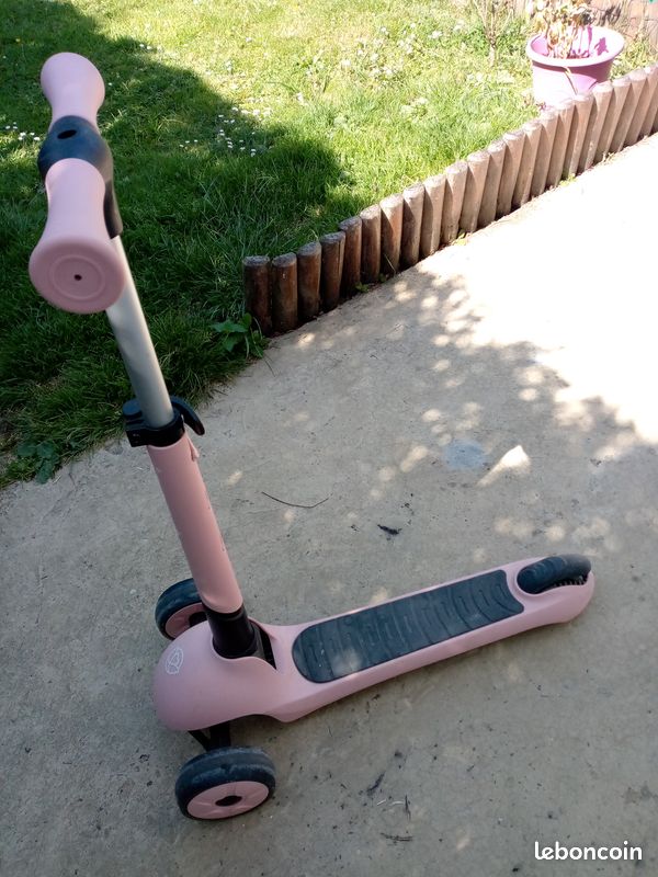 Trottinette avec protection genoux, coudes... (image 2)