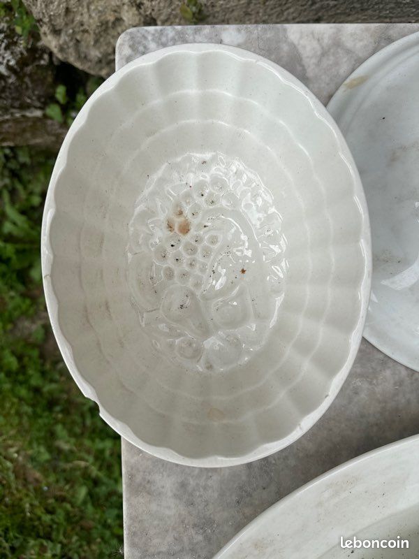 Lot 4 plats,13 assiettes et un couvercle de soupière blanc anciens, vaisselle ancienne (image 4)
