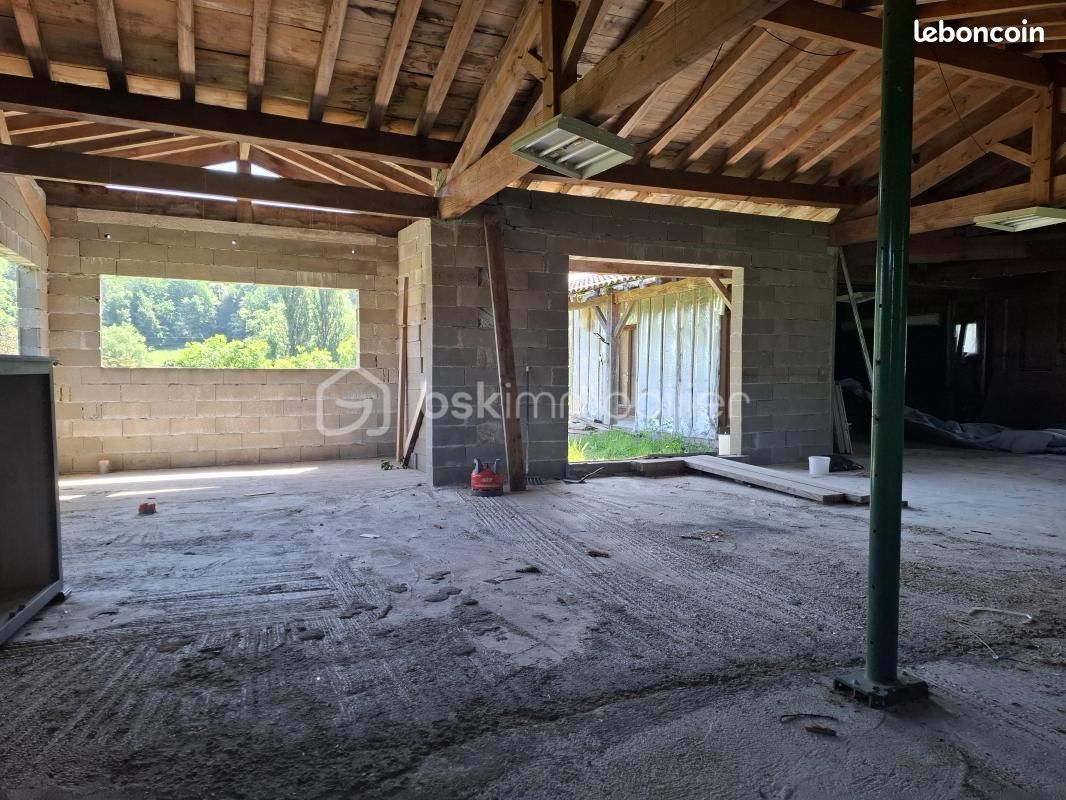 Maison 1 pièce 160 m² · à Castillon-la-Bataille · 160 m² · 72 000 €