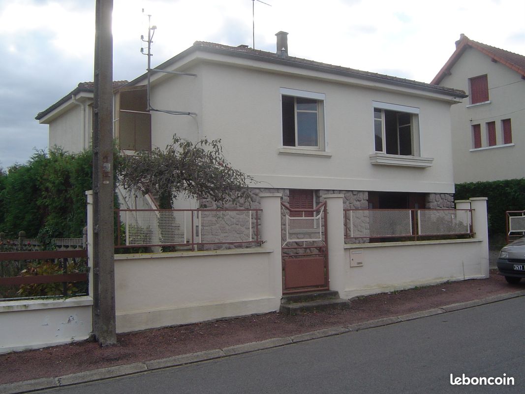 Maison 5 pièces 107 m² · à Domérat · 107,4 m² · 90 000 €