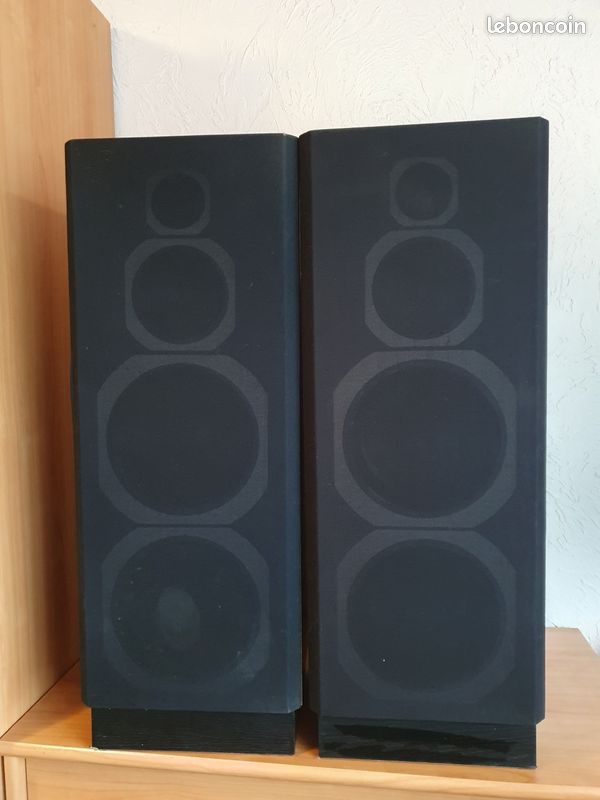 2 baffles (image 1)