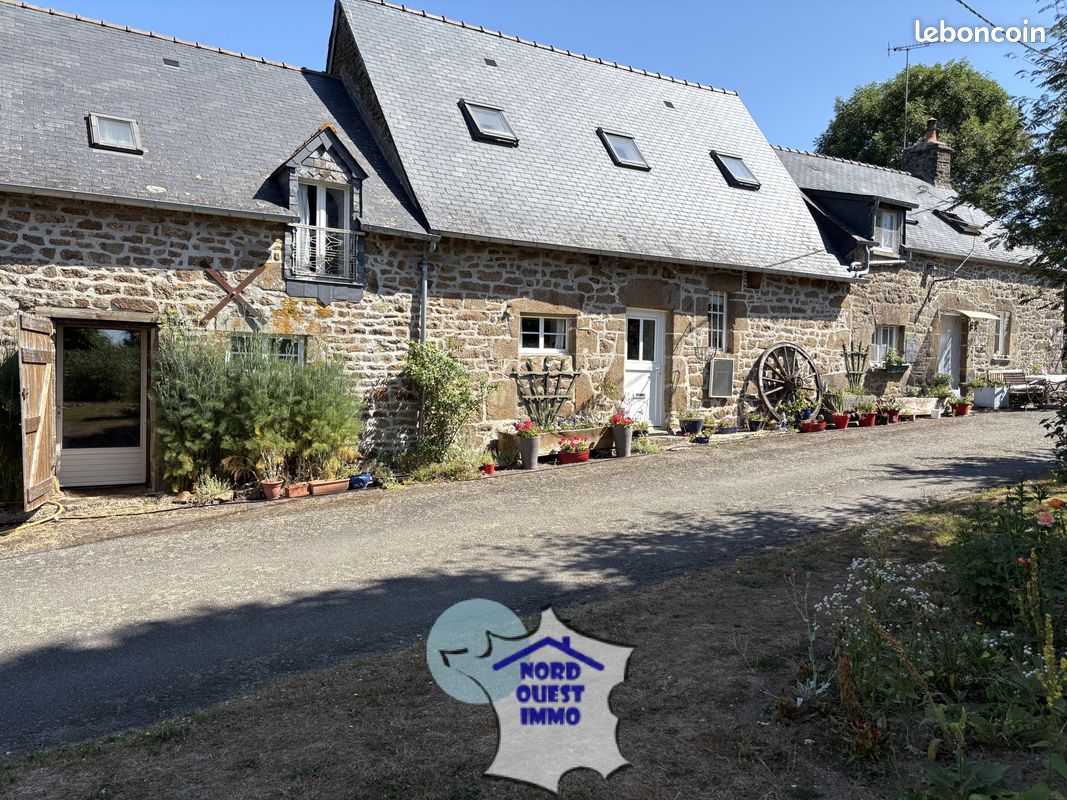 Maison 6 pièces 154 m² · à Ambrières-les-Vallées · 154 m² · 190 800 €