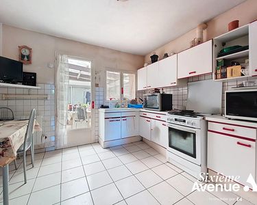 Maison 330 000 € - 97 m²