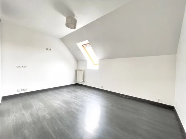 Maison a louer goussainville - 5 pièce(s) - 98 m2 - Surfyn