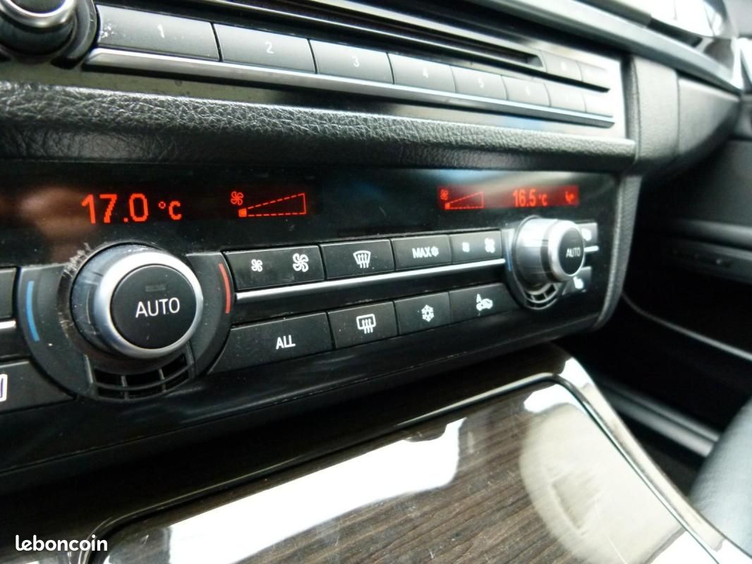 BMW 535 i 306ch - BVA TOIT OUVRANT HUD CAMÉRA DE RECUL INTERIEUR CUIR (image 22)