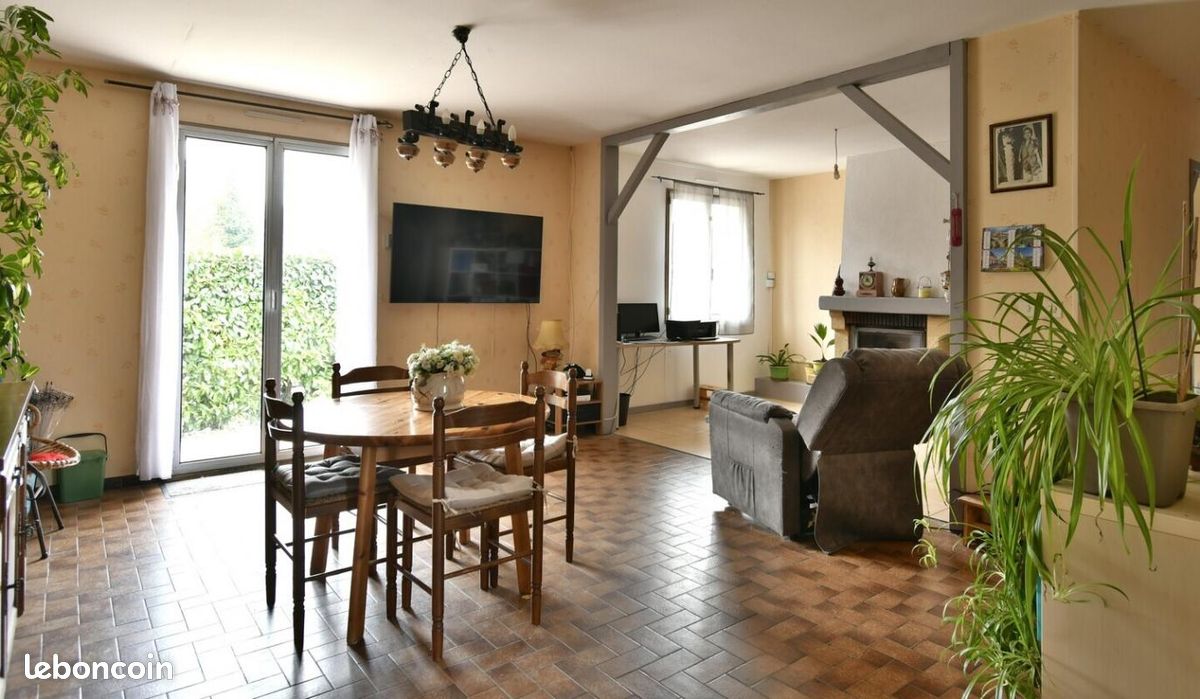 Maison 5 pièces 107 m² - Pugnac 33710 (image principale 3)