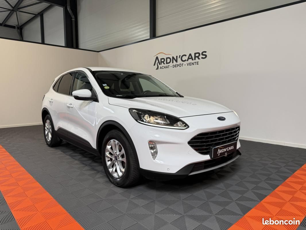 Ford Kuga 1.5 TDCi 120ch Titanium 4x2 - Carplay Xenon led Radars Av/Ar (image 2)