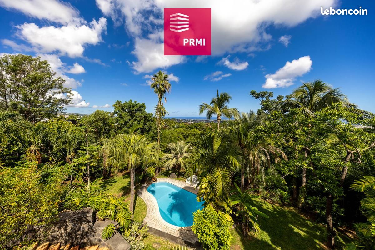 Maison 7 pièces 245 m² · à La Possession · 245 m² · 740 000 €