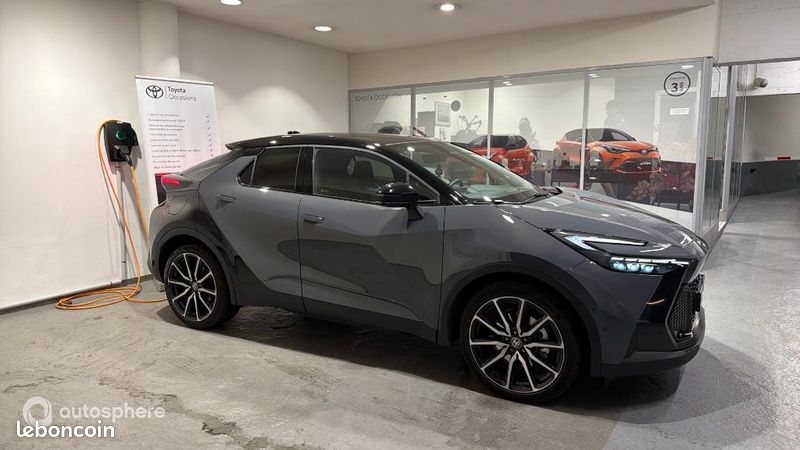 Toyota C-Hr 2.0 Hybride Rechargeable 225ch GR Sport MY26 (image 4)