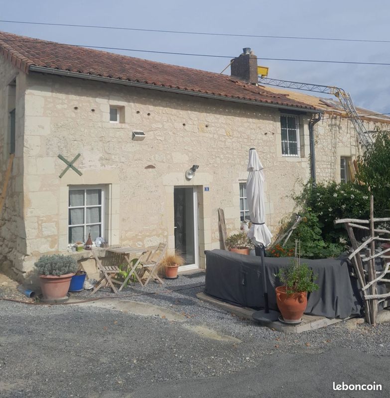 Maison 4 pièces 90 m² · au Puy-Notre-Dame · 90 m² · 580 €/mois
