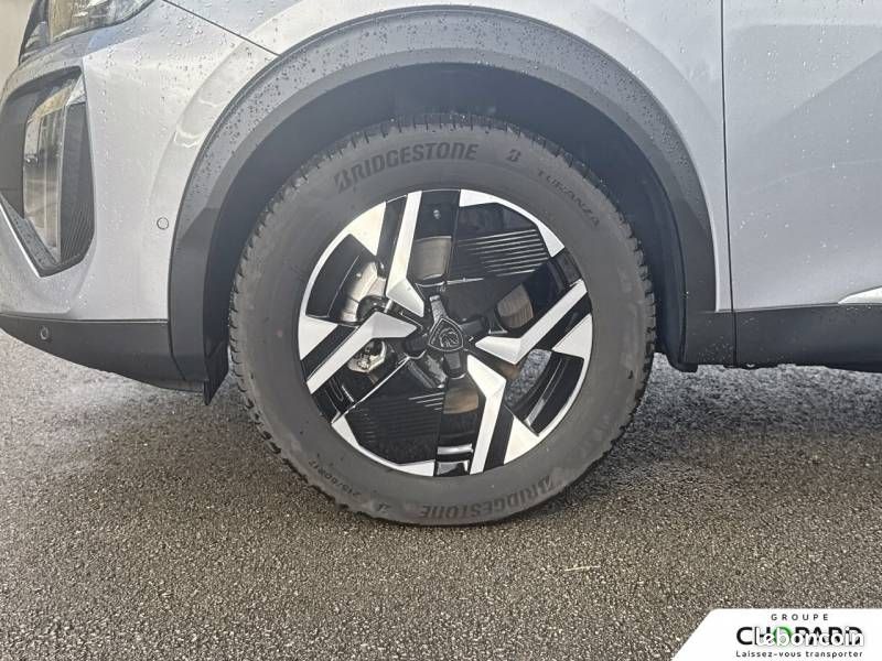 Peugeot 2008 Hybrid 145 e-DCS6 Allure (image 25)