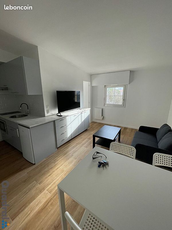 Appartement 1 pièce 32 m² · à Aix-en-Provence · 32 m² · 885 €