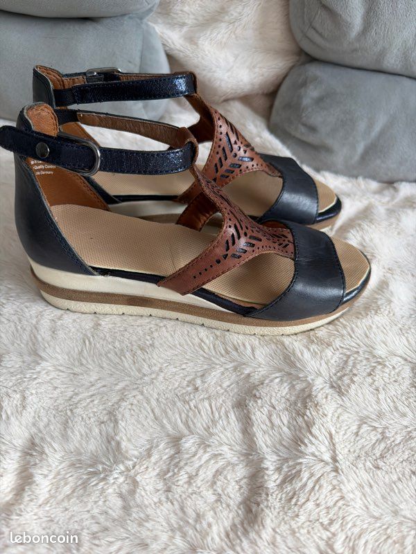 Chaussures ouvertes (image 3)