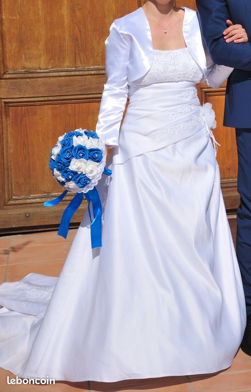 Robe bustier et jupon (image 1)