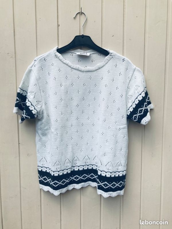 Hotel Kalinga Tee Shirt Motif Chinois Hotel Kalinga T Shirt Cheval