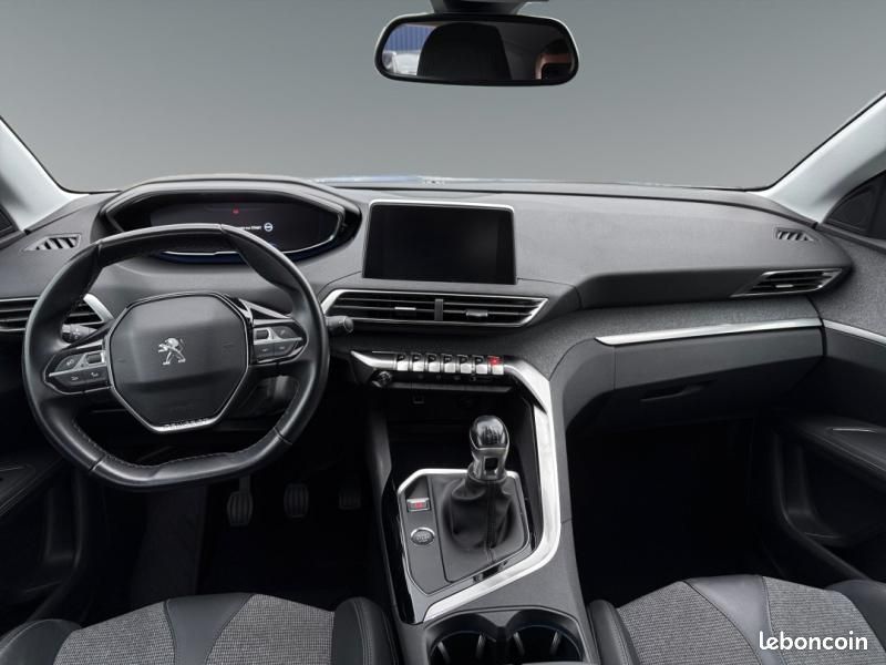Peugeot 3008 1.2 PureTech 130ch S&S Allure (image 11)