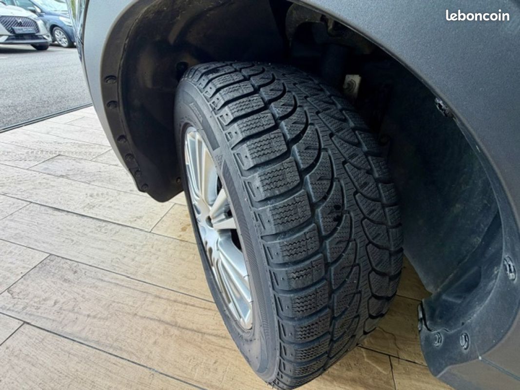 FORD KUGA 2.0 TDCi 140 FAP 4x4 Titanium Powershift A (image 13)