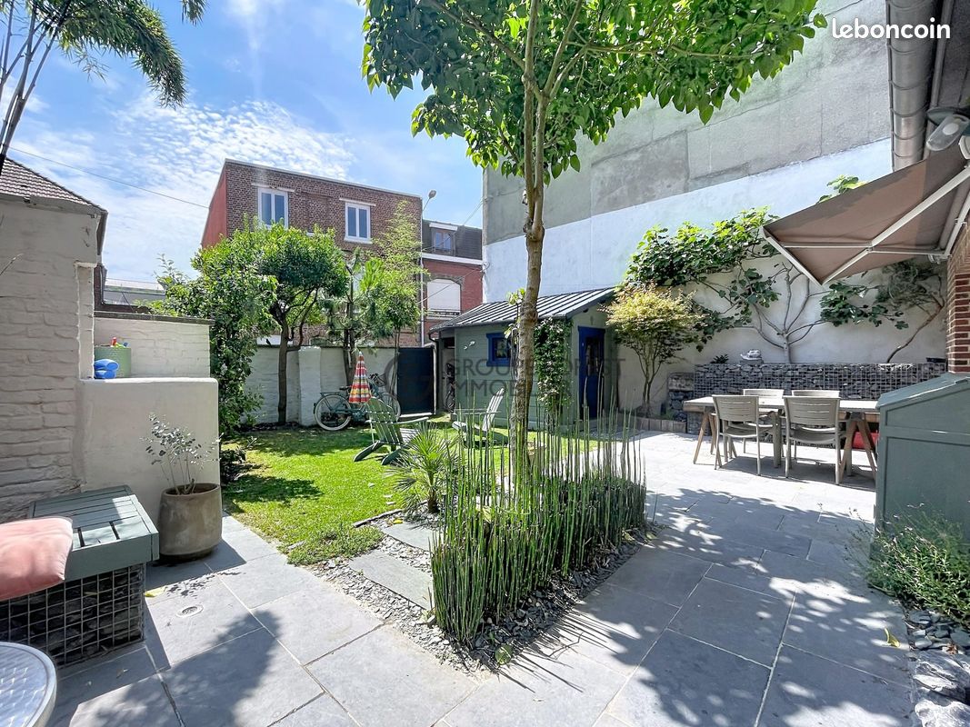 Maison 7 pièces 153 m² · à La Madeleine · 153 m² · 800 000 €