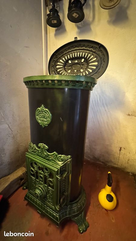 poêle à bois Godin Le Petit 3727 A vintage complètement