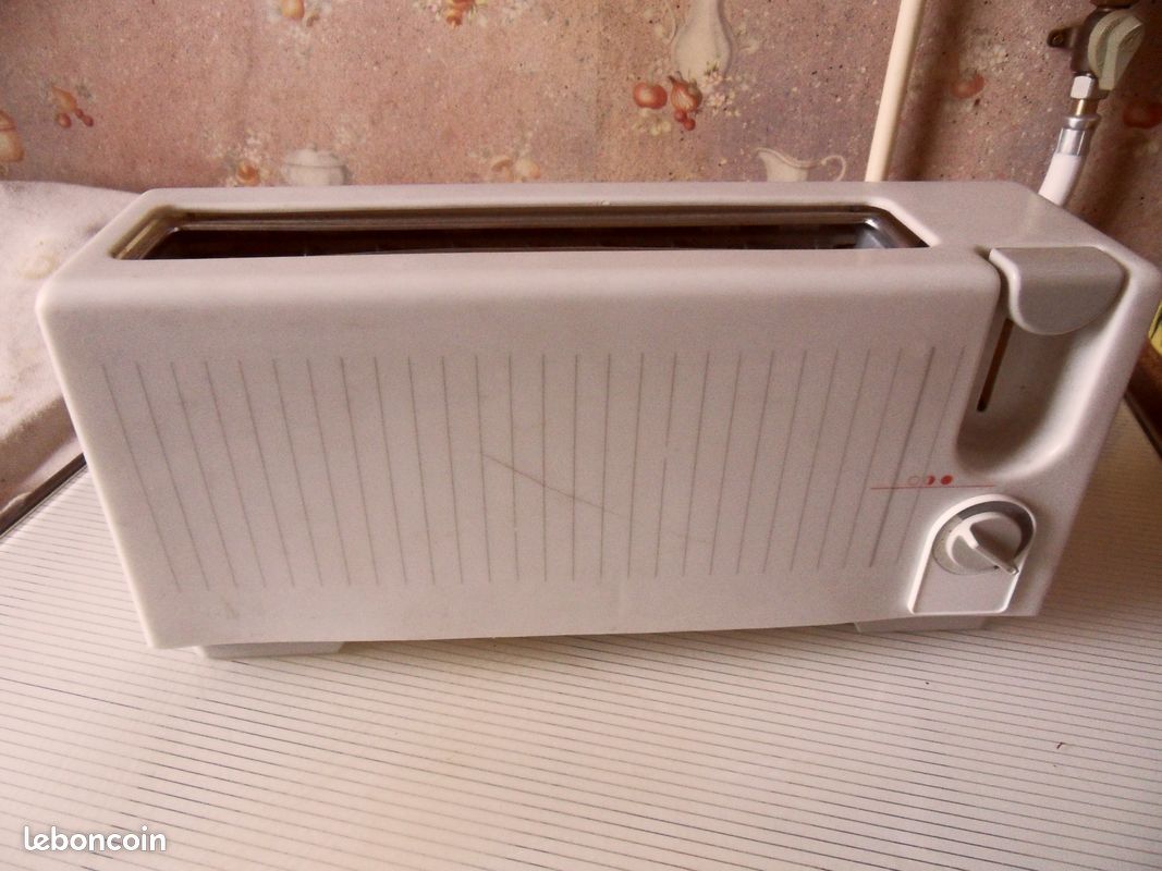 Grille pain blanc (image 1)
