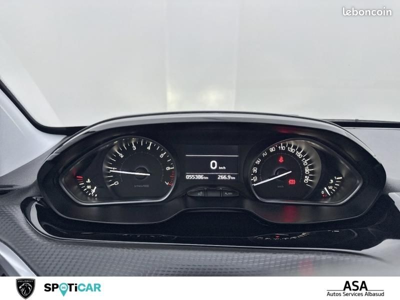 Peugeot 208 1.2 PureTech 110ch Allure S&S 5p (image 10)