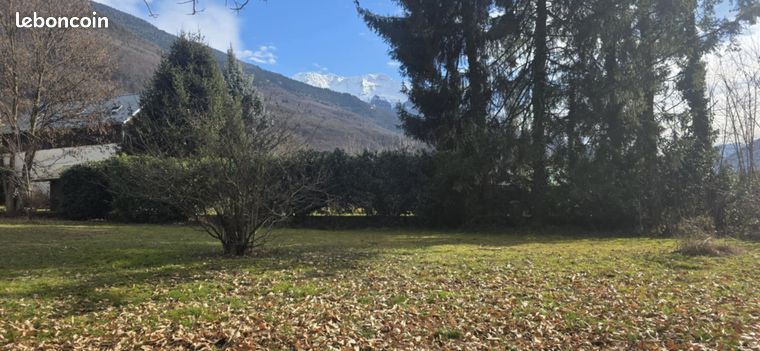 Terrain 1300 m² Tours-en-Savoie