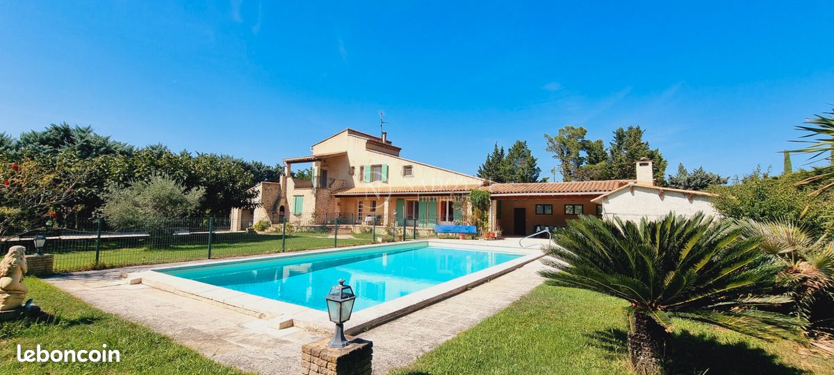 Maison 6 pièces 202 m² · à Cavaillon · 202 m² · 528 000 €
