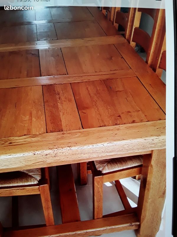 Ameublement table de salle a manger et chaises (image 1)