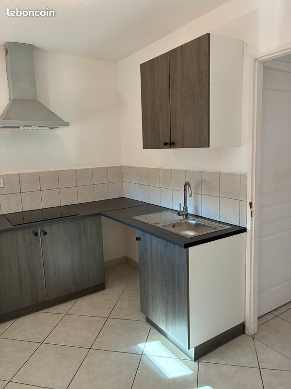 Appartement 3 pièces 50 m² · à Port-de-Bouc · 50 m² · 900 €/mois