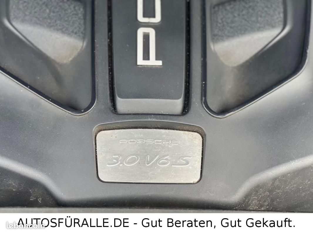 Porsche Macan S 40CH - ALCANTARA (image 20)