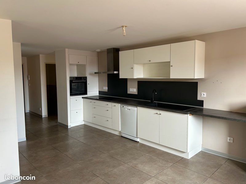Appartement 3 pièces 70 m² · à Thizy-les-Bourgs · 70 m² · 540 €/mois
