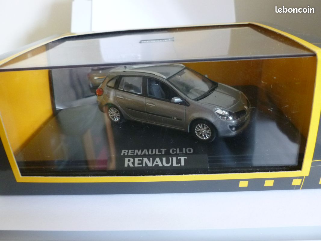 Norev 1/43 – Renault 40 CV MC – Modello Jumajo Rosso Lotto Speciale