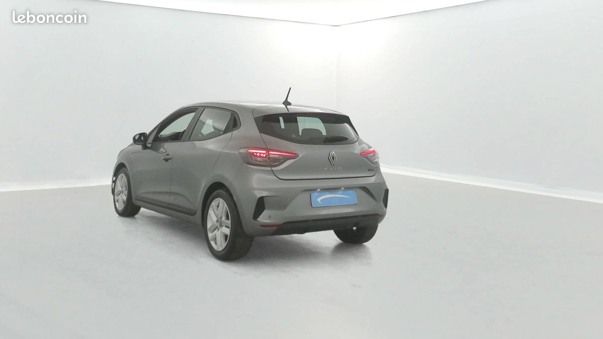RENAULT Clio E-Tech full hybrid 145 ch GSR2 Evolution (image 3)