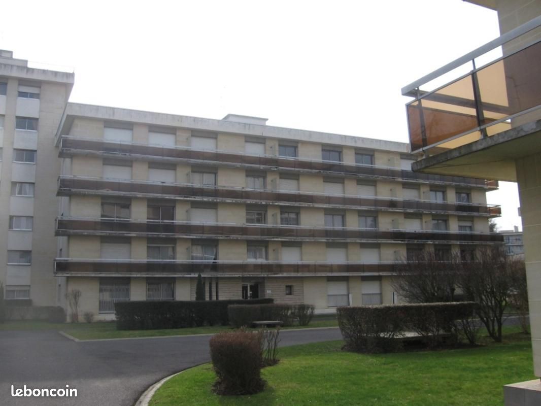 Appartement 1 pièce 14 m² · à Compiègne · 14 m² · 327 €/mois