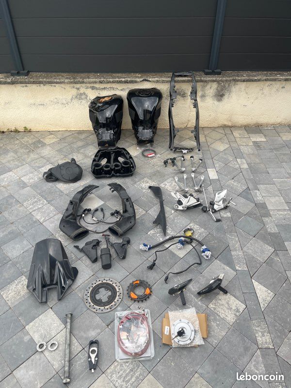 Pièces cbr1000rr 2009 sc59 (image 1)
