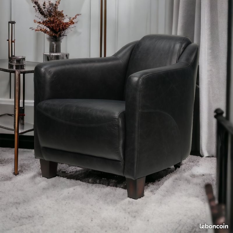 Fauteuil club Noir en cuir (Neuf) - Decoduweb - livraison offerte (image 1)