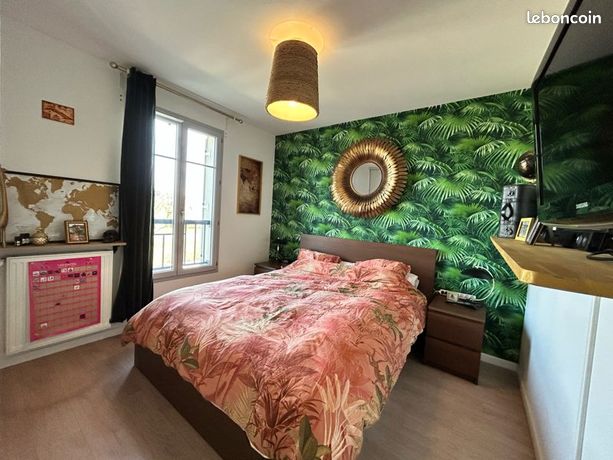 https://img.leboncoin.fr/api/v1/lbcpb1/images/80/de/e9/80dee9042d2f08165855f49811d276d3ae55651f.jpg?rule=ad-image