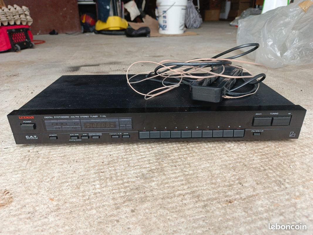 Tuner Luxman T-111L (image 1)