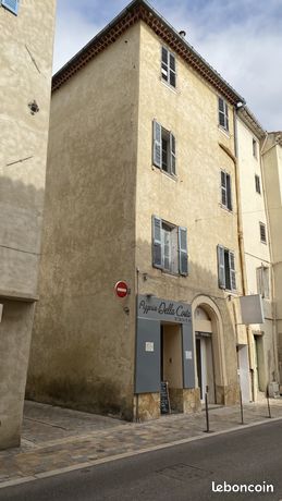 https://img.leboncoin.fr/api/v1/lbcpb1/images/80/df/93/80df9341db304fc38c18ea37023ddd5152ba2000.jpg?rule=ad-image