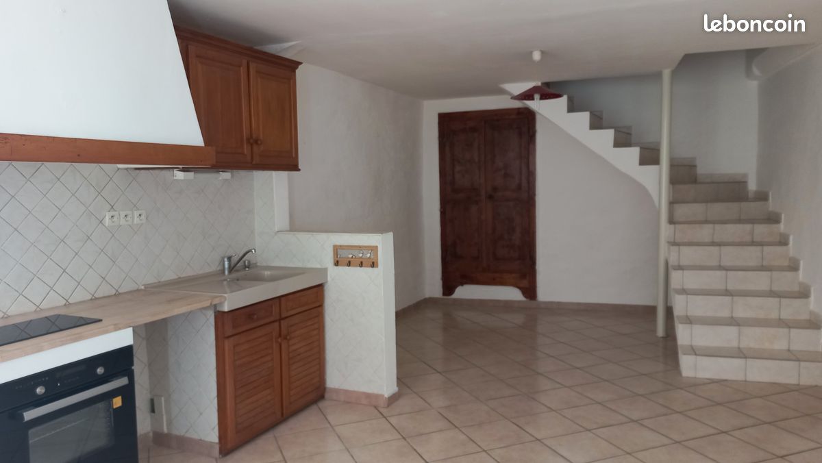 Maison 3 pièces 60 m² · à Saint-Césaire-de-Gauzignan · 60 m² · 450 €/mois